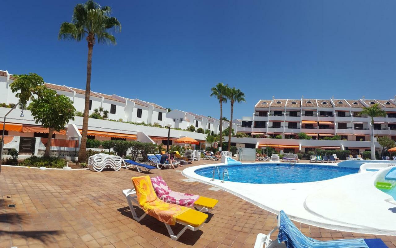 Ferienwohnung Beautiful Duplex With Heated Pool Playa de las Américas Exterior foto