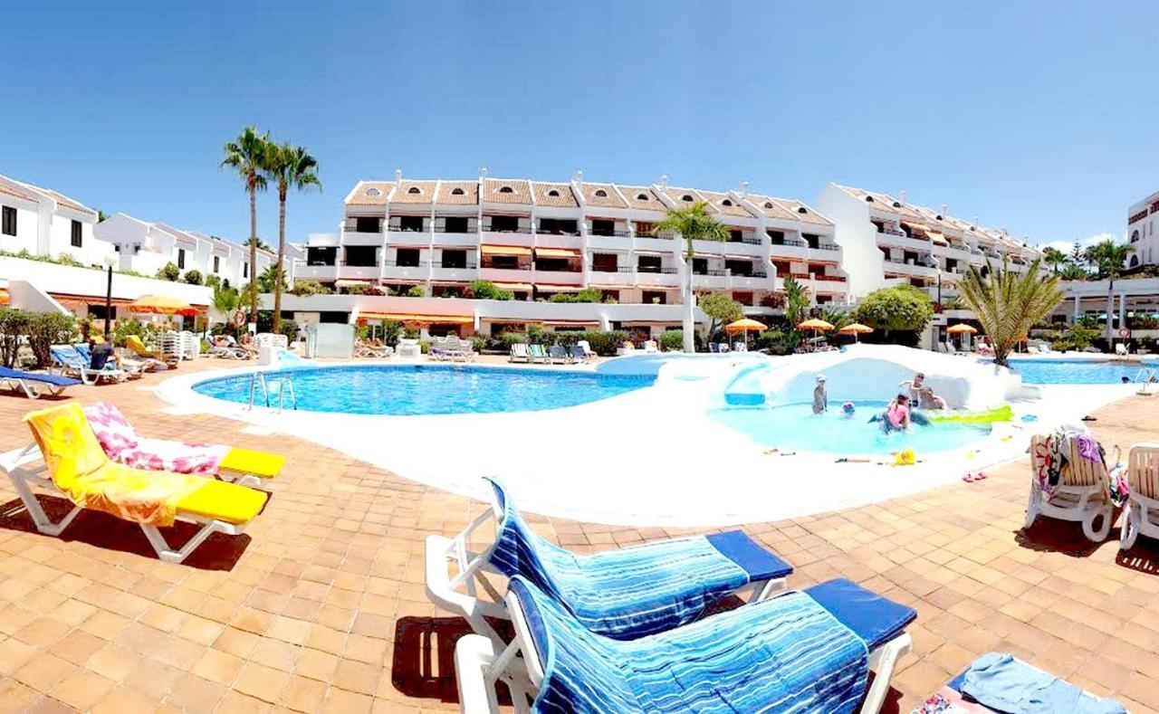 Ferienwohnung Beautiful Duplex With Heated Pool Playa de las Américas Exterior foto